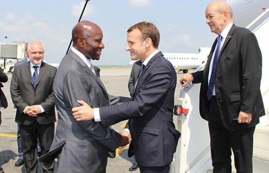 Arriv__d_Emmanuel_Macron___Abidjan_Ouattara_absent