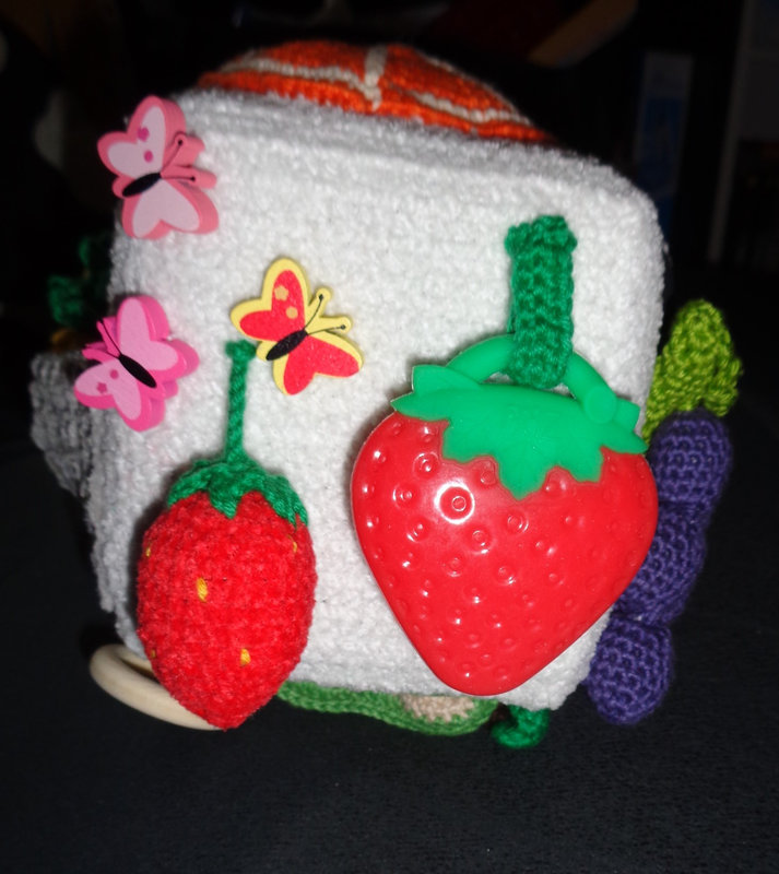 cube activite fruit fraise