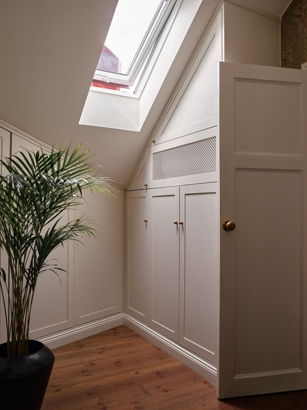 attic-room-closet-under-slanted-ceiling-nordroom-1125x1500