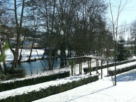 Jardin du papetier sous la neige Françoise Cheyrou