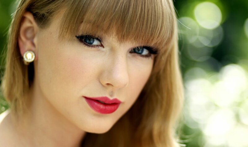 Taylor-Swift-2013