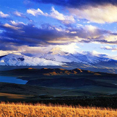 Le_paysage_pittoresque_du_Tibet