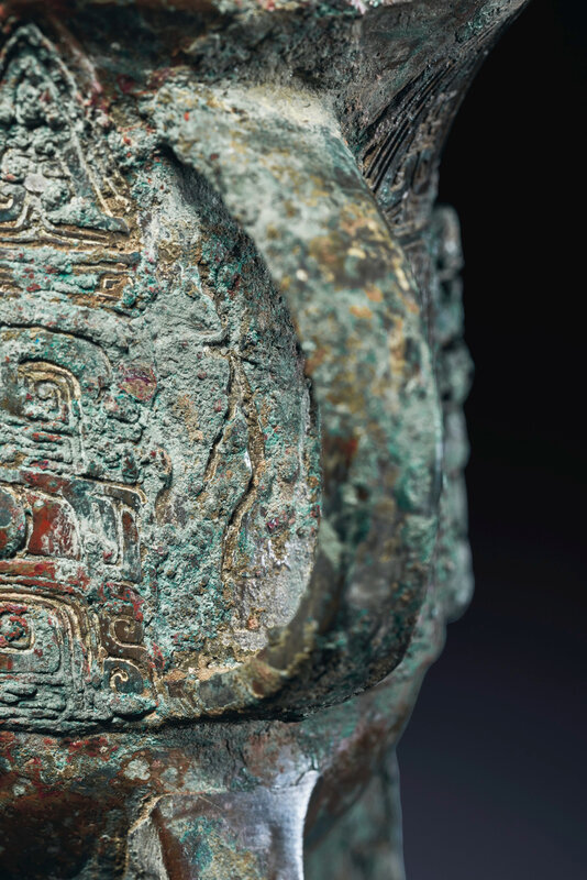 2020_NYR_18823_1503_004(a_pair_of_bronze_ritual_tripod_wine_vessels_jue_late_shang_dynasty_13t095514)