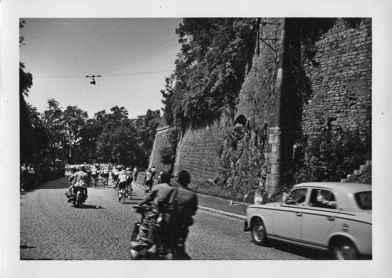 Tour de France 1952 Caravane publicitaire Rue Laurencie Photo BF 1)
