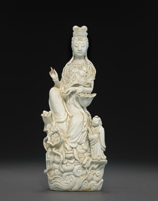 A Dehua seated Guanyin, 19th century