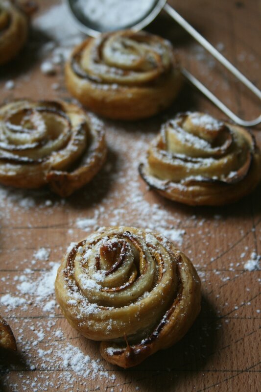 Roses feuilletées de pommes 1