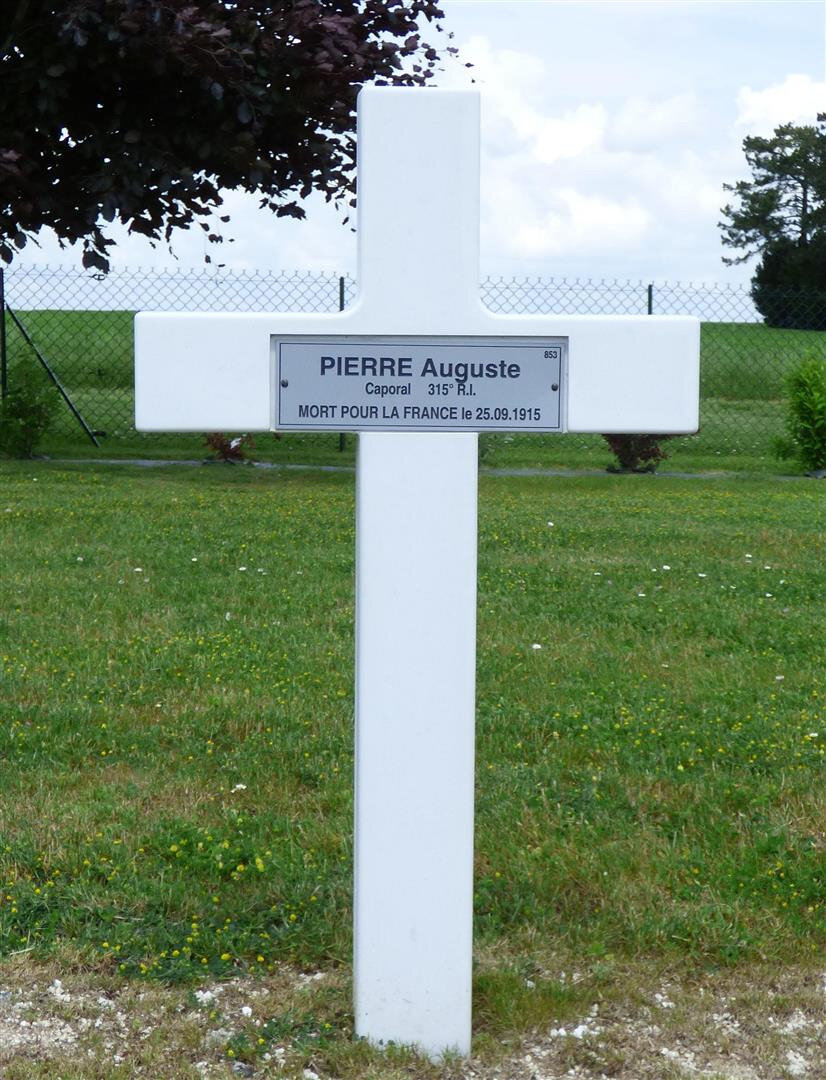 PIERRE Auguste (Châteauroux) + 25/09/1915 Auberive sur Suippes (51