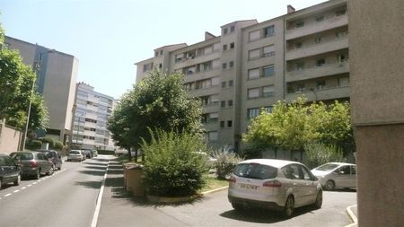 rue des Palermes 15