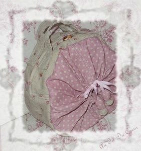 sac rond broderie
