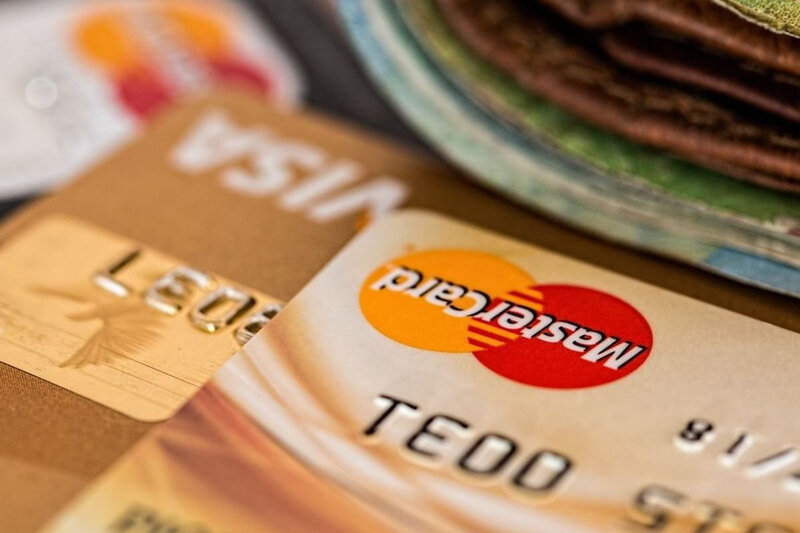 ventajas-y-desventajas-de-pagar-con-tarjeta-de-credito