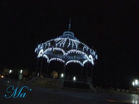 valence_noel_111218_3