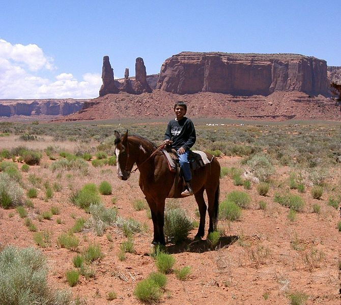 670px-Navajo_%28young_boy%29_2007