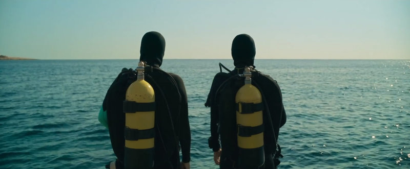 DIVE_01_05_47_00