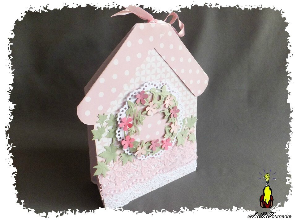 ART 2016 10 nichoir anime shabby 1