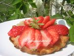 Tartelettes_p_te_maison_aux_gariguettes_et_compot_e_de_pommes_015