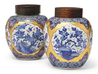 a_matched_pair_of_chinese_blue_and_white_clobbered_jars_18th_century_t_d5410639h