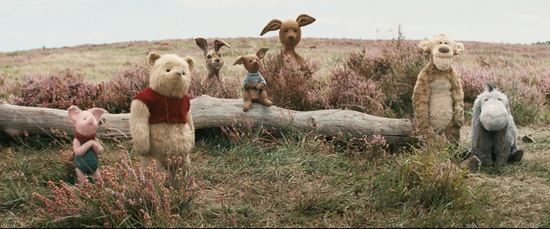 ChristopherRobin_Trailer2_Select_4