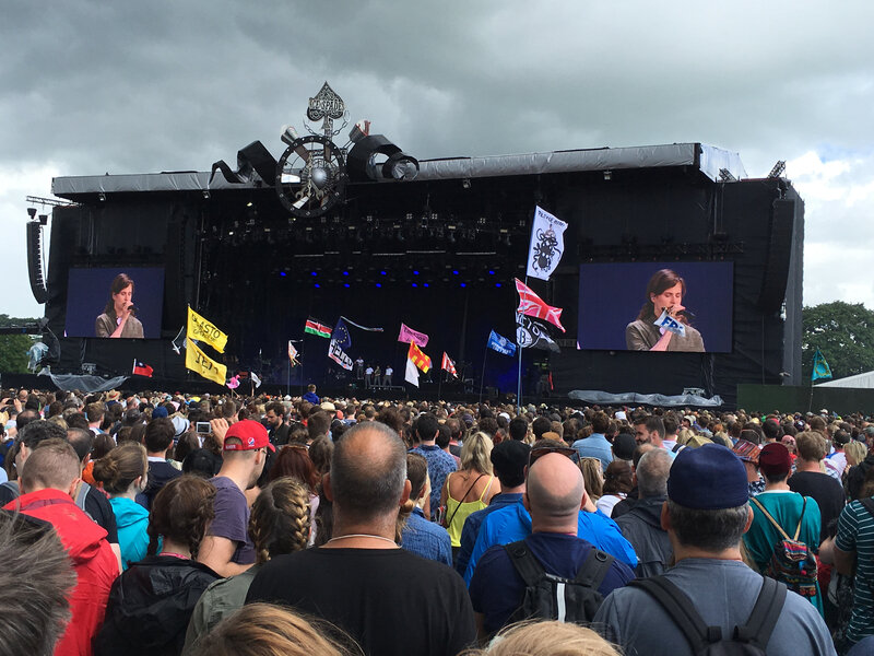 Glastonbury_festival_2016_Other Stage_Christine and the queen_Chris
