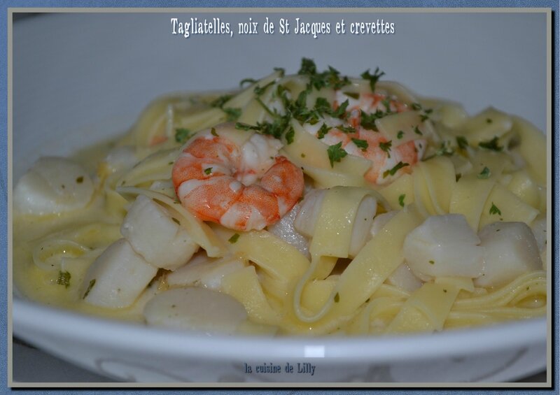 tagliatelles, noix de st jacques et crevettes