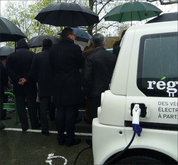 voiture elec parapluie