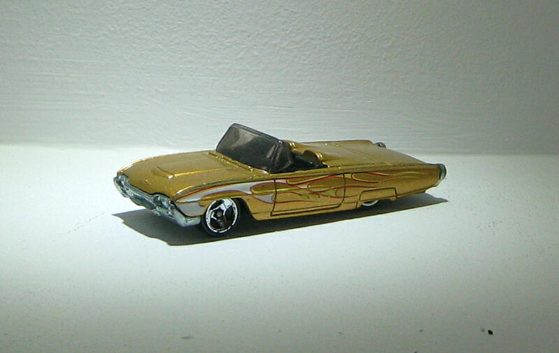 Ford T-bird de 1963 (2004)(Hotwheels)