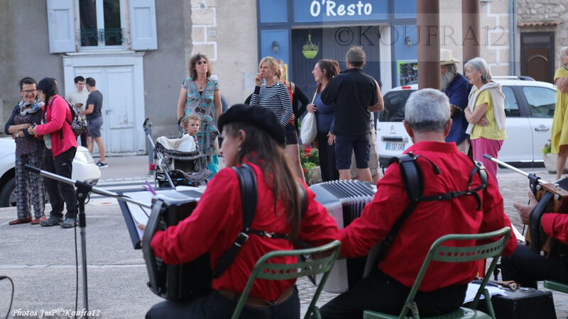 Photos JMP©Koufra 12 - Le Caylar - Los Musicaires del Castèl - 14072019 - 0515