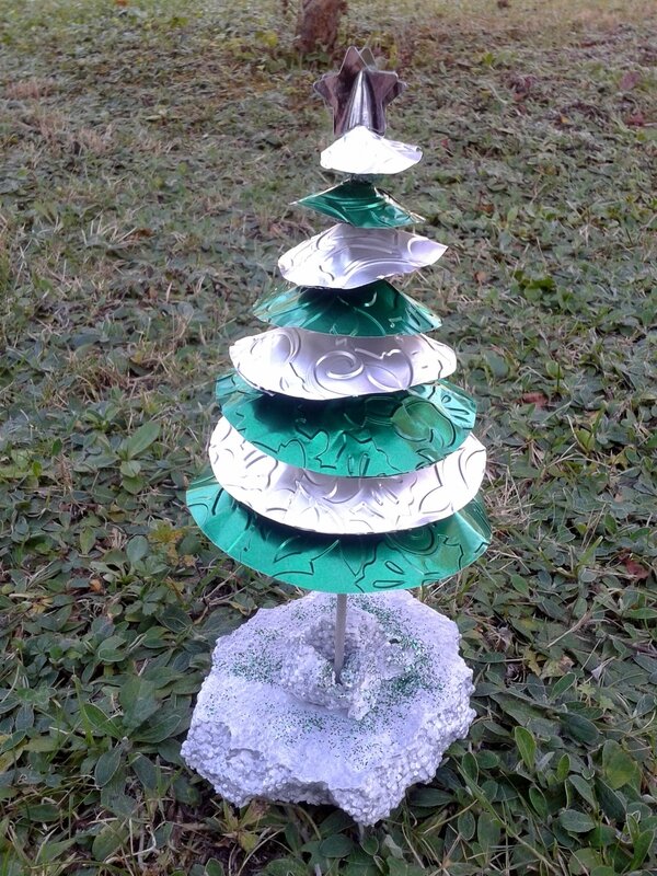 139_Noël et nouvel an_Sapin métal (33)