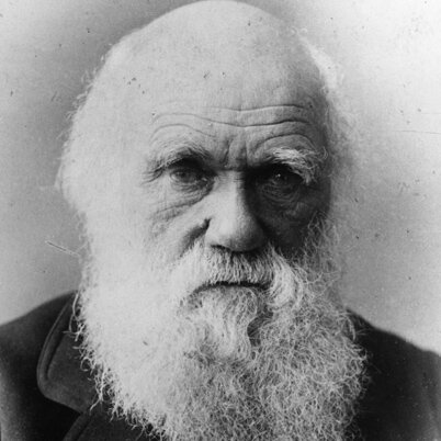 Charles-Darwin-portrait-9266433-1-402