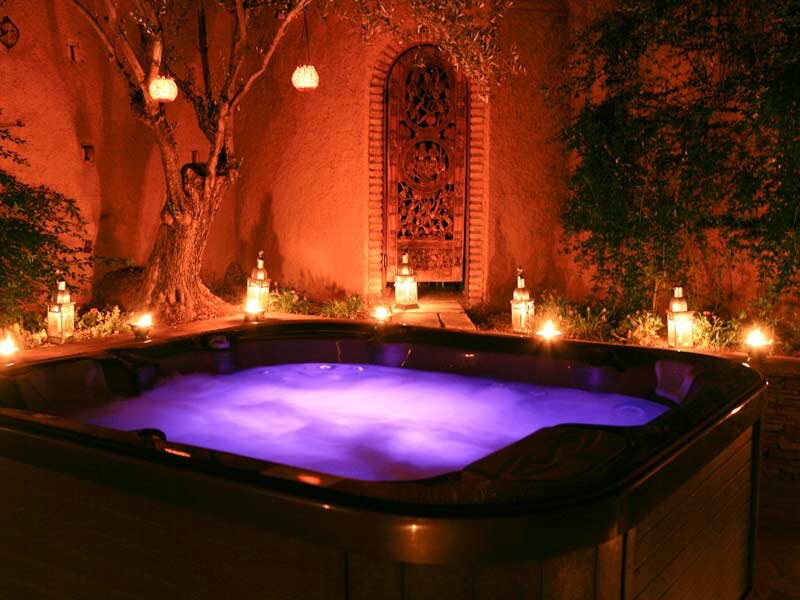 riad-dar-ayniwen-villa-hotel-jacuzzi-nuit