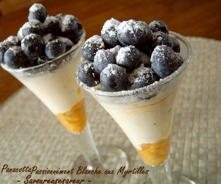 Petite douceur réconfortante: Panacotta Passionnément Blanche aux Myrtilles recettes TRILOGIE CHOCOLAT AU LAIT PASSION