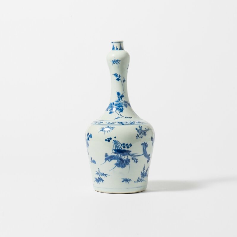 A blue and white vase, Chongzhen period (1627-1644)
