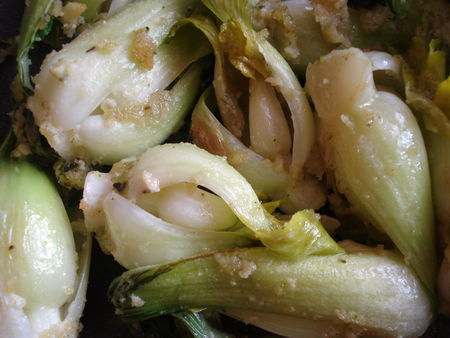 Petits choux chinois au pistou d’amandes recettes plats Dos de cabillaud au pistou en croûte damandes
