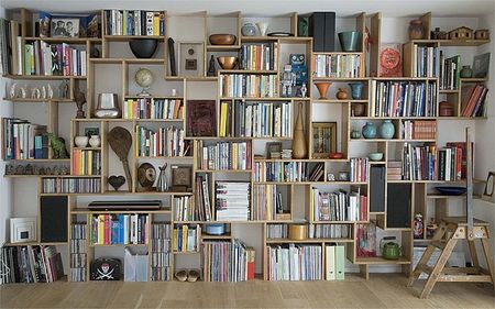 bibliotheque_design_en_bois_materiaux_recuperables_167053