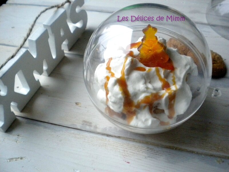 Boule de Noël aux pommes flambées, sablés et caramel au beurre salé 5