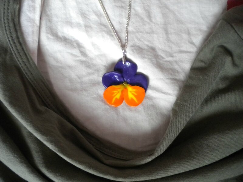 fimo_pendentif_pensée