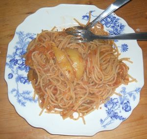 spaghettis sauce citron-céléri-tomate