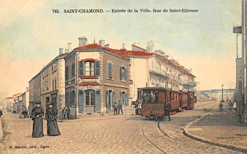 rue de Saint-Étienne entrée de la ville