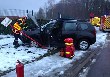 ACCIDENT VERGLAS rue Duclos 2013