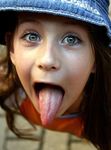 Tongue_by_lord_phillock