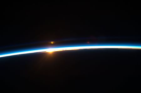 Line_of_Earth_STS_125