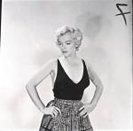 1954-09-15-NY-Halsman_Studio-in_skirt-021-1