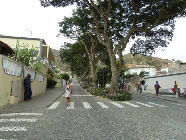 rue centrale de Vila Nova Sintra