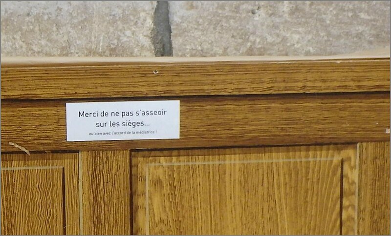 expo chaises BD 052014 avertisst