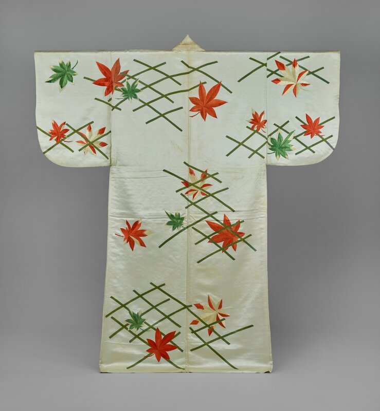 Nuihaku met hekwerk en esdoornbladeren, Japan, 1700–1800 Okura Museum of Art