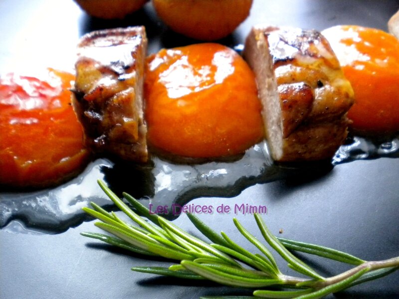 Filets de pintade, abricots caramélisés au miel et romarin 5