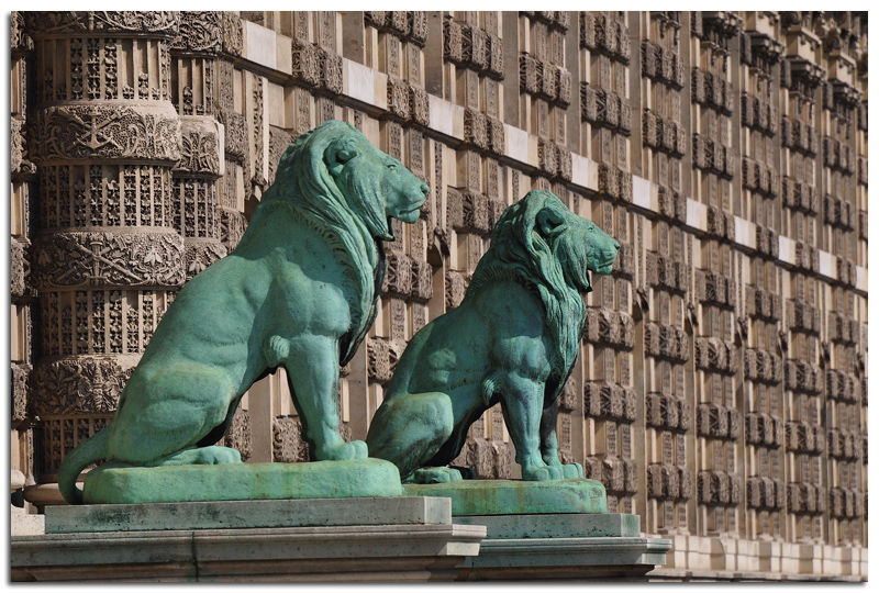 Statue_lions_Louvre