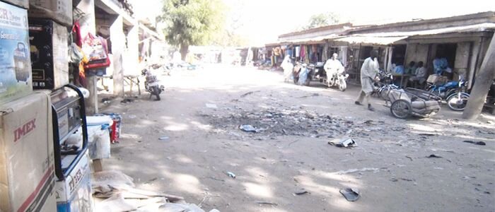 xx2655_marche_frontiere_cameroun_nigeria