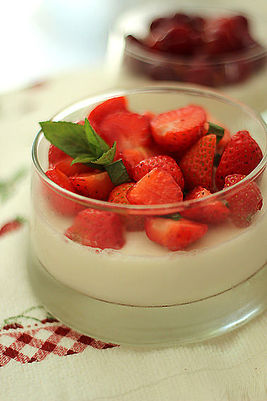 panna_cotta_amandes_fraises_21