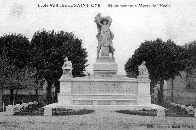 Monument St Cyr3