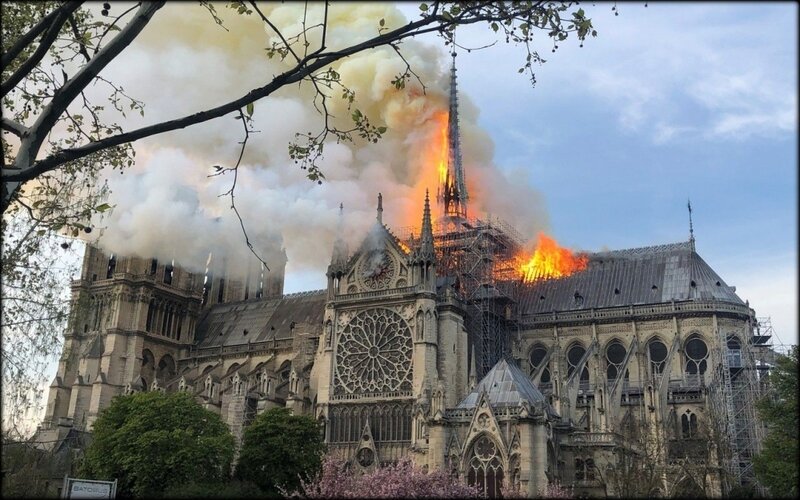 INCENDIE_NOTRE_DAME_DE_PARIS_